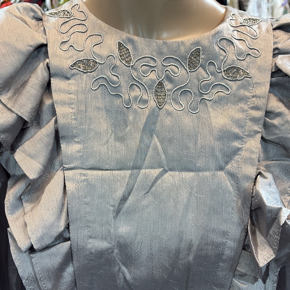 NWT Elegant Silver/Gray Women's Dress - Picture 4 of 8